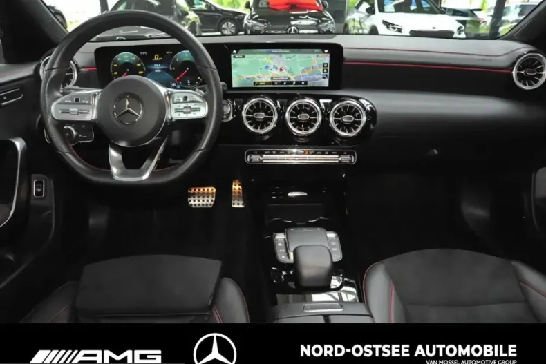 Mercedes-Benz CLA 220 (Clasa CLA) din 2023 cu 50.902 km - oferta MER224927 - foto 12
