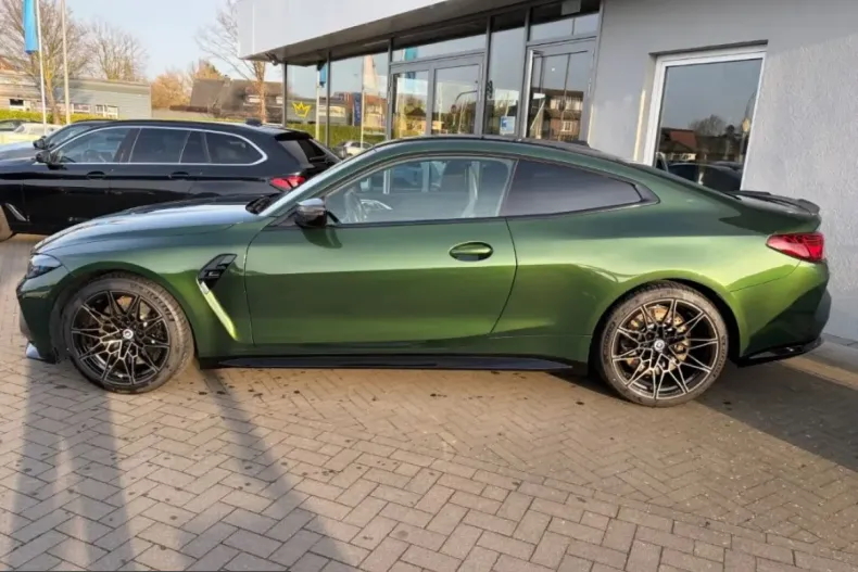 BMW M4 (Seria 4) din 2024 cu 4.619 km - oferta BMW224931 - foto 3