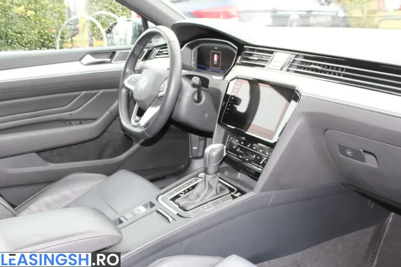Volkswagen Passat Variant din 2022 cu 60.000 km - oferta VOL224932 - foto 10