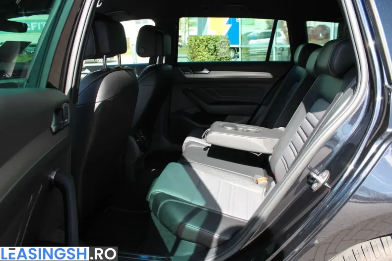 Volkswagen Passat Variant din 2022 cu 60.000 km - oferta VOL224932 - foto 27
