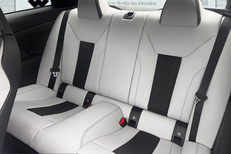 BMW M4 (Seria 4) din 2024 cu 26.195 km - oferta BMW224935 - foto 11