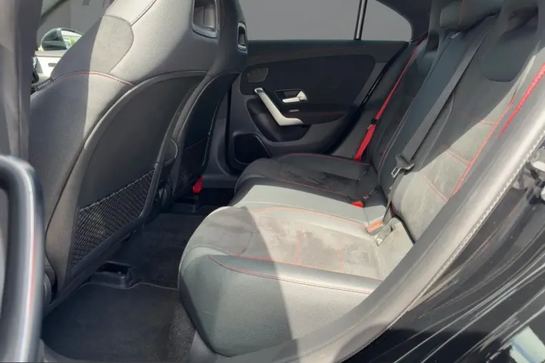 Mercedes-Benz CLA 35 AMG (Clasa CLA) din 2023 cu 62.937 km - oferta MER224937 - foto 7