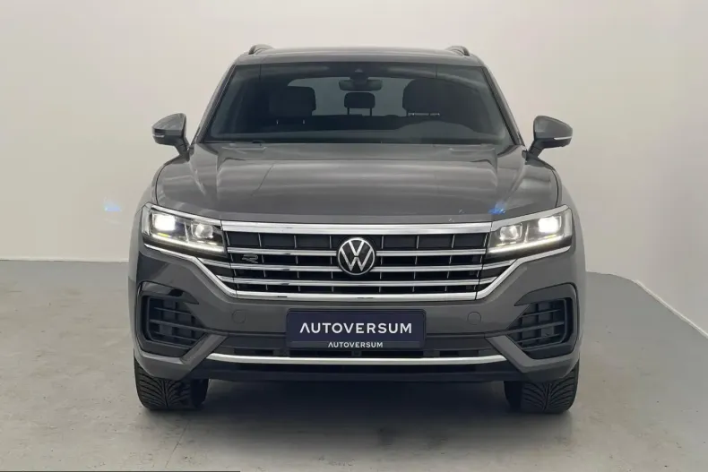 Volkswagen Touareg din 2023 cu 52.380 km - oferta VOL224938 - foto 4