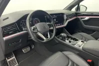 Volkswagen Touareg din 2023 cu 52.380 km - oferta VOL224938 - foto 12