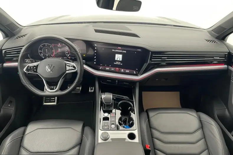 Volkswagen Touareg din 2023 cu 52.380 km - oferta VOL224938 - foto 16