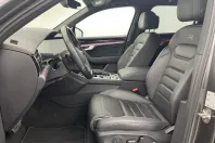 Volkswagen Touareg din 2023 cu 52.380 km - oferta VOL224938 - foto 23