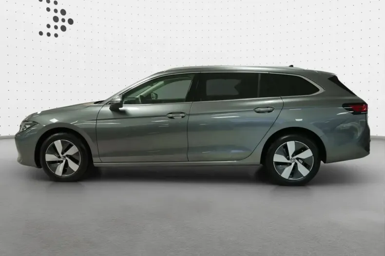 Volkswagen Passat Variant din 2024 cu 10.850 km - oferta VOL224940 - foto 3