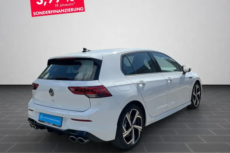 Volkswagen Golf din 2024 cu 37.059 km - oferta VOL224945 - foto 3