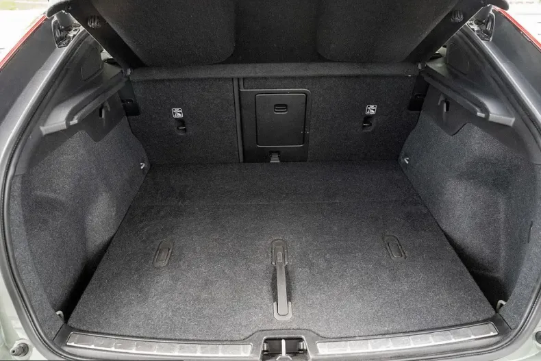 Volvo C40 din 2023 cu 74.500 km - oferta VOL224958 - foto 26