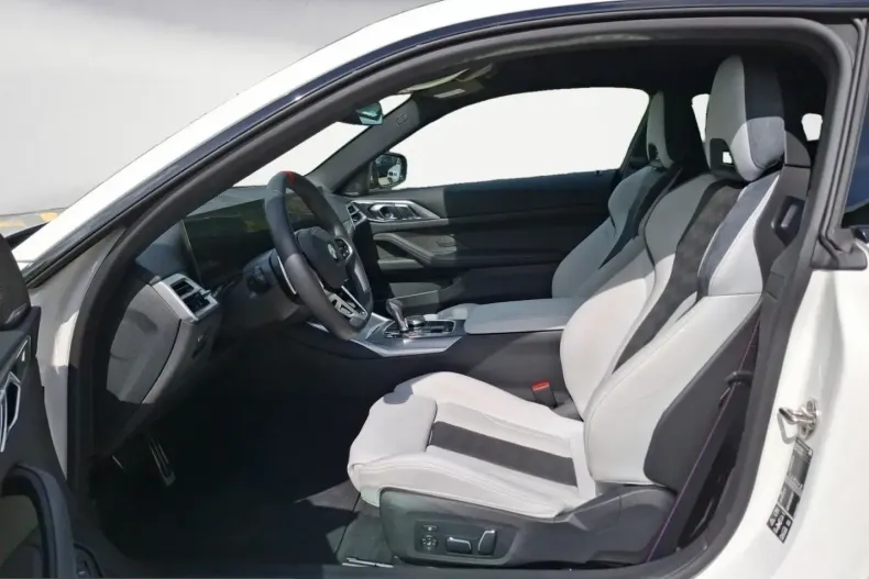 BMW M4 (Seria 4) din 2025 cu 14.945 km - oferta BMW224959 - foto 7