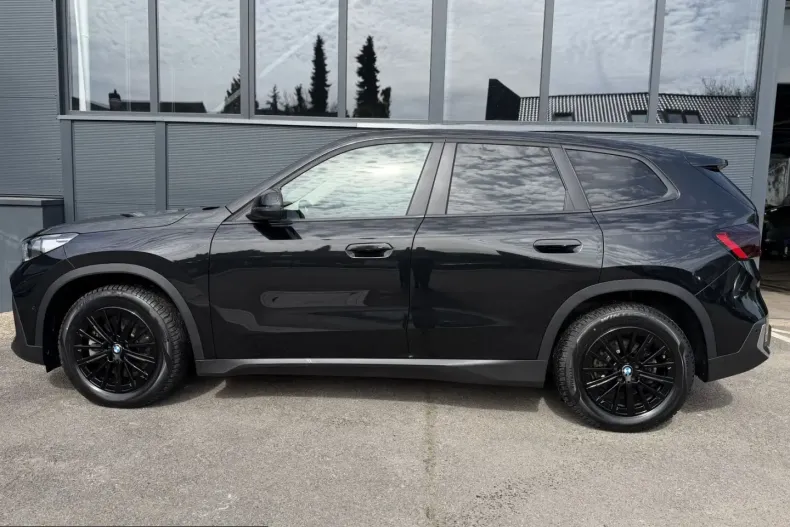BMW iX1 (Seria X) din 2023 cu 54.494 km - oferta BMW224961 - foto 3