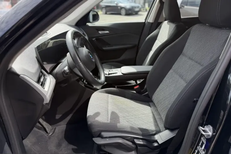 BMW iX1 (Seria X) din 2023 cu 54.494 km - oferta BMW224961 - foto 9
