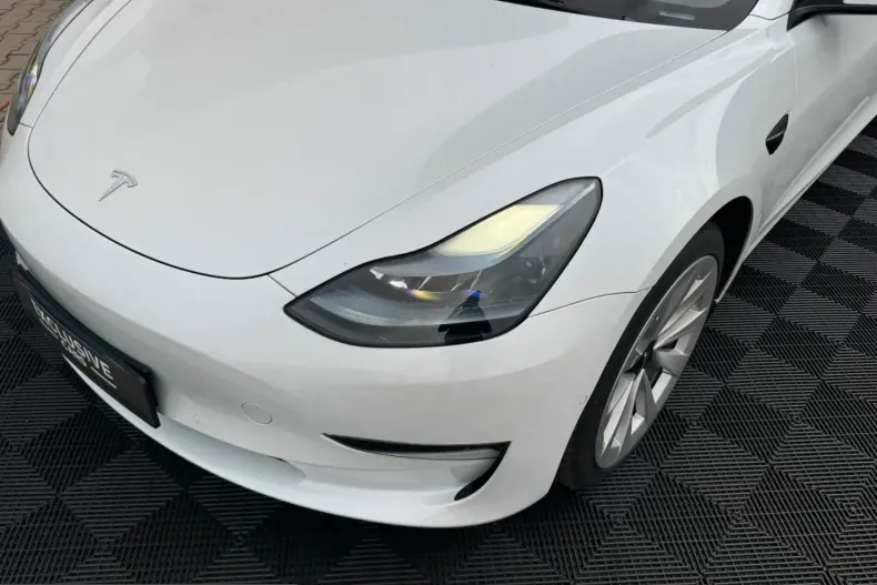 Tesla Model 3 din 2022 cu 68.222 km - oferta TES224962 - foto 4