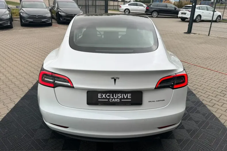 Tesla Model 3 din 2022 cu 68.222 km - oferta TES224962 - foto 9