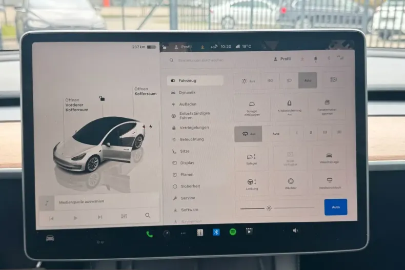Tesla Model 3 din 2022 cu 68.222 km - oferta TES224962 - foto 22