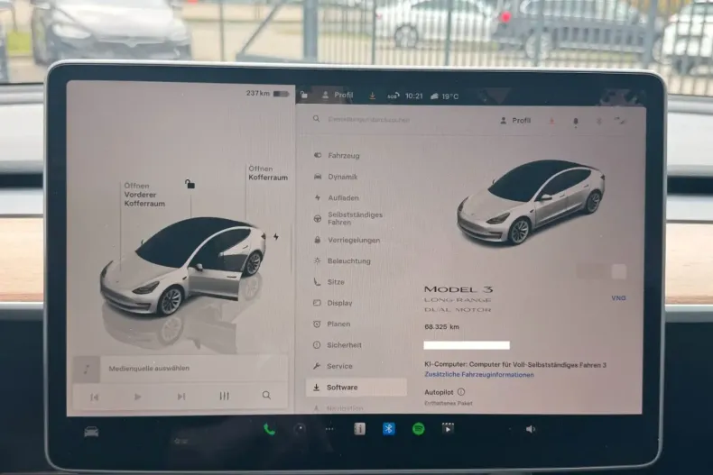 Tesla Model 3 din 2022 cu 68.222 km - oferta TES224962 - foto 28
