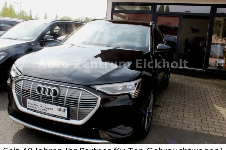 Audi e-tron din 2022 cu 69.600 km - oferta AUD224967 - foto 1