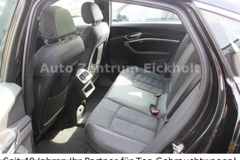Audi e-tron din 2022 cu 69.600 km - oferta AUD224967 - foto 12