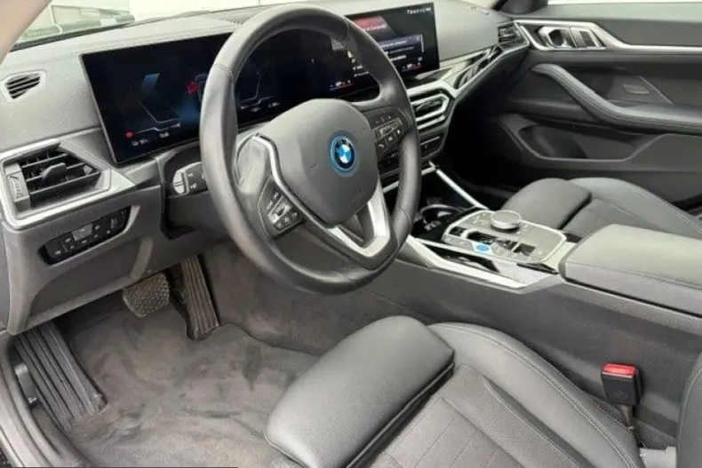 BMW i4 (Seria 4) din 2023 cu 36.027 km - oferta BMW224971 - foto 6