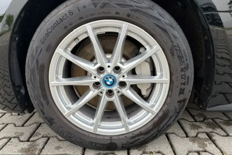 BMW i4 (Seria 4) din 2023 cu 36.027 km - oferta BMW224971 - foto 12