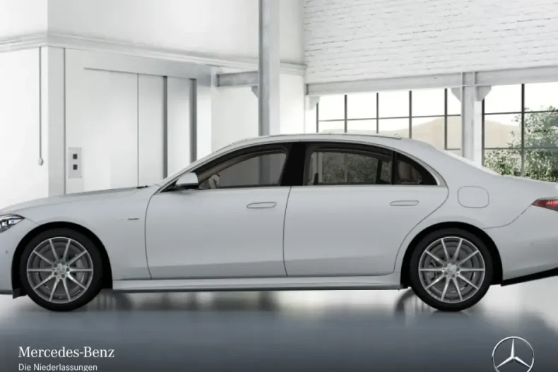 Mercedes-Benz S 63 AMG (Clasa S) din 2023 cu 13.892 km - oferta MER224979 - foto 4