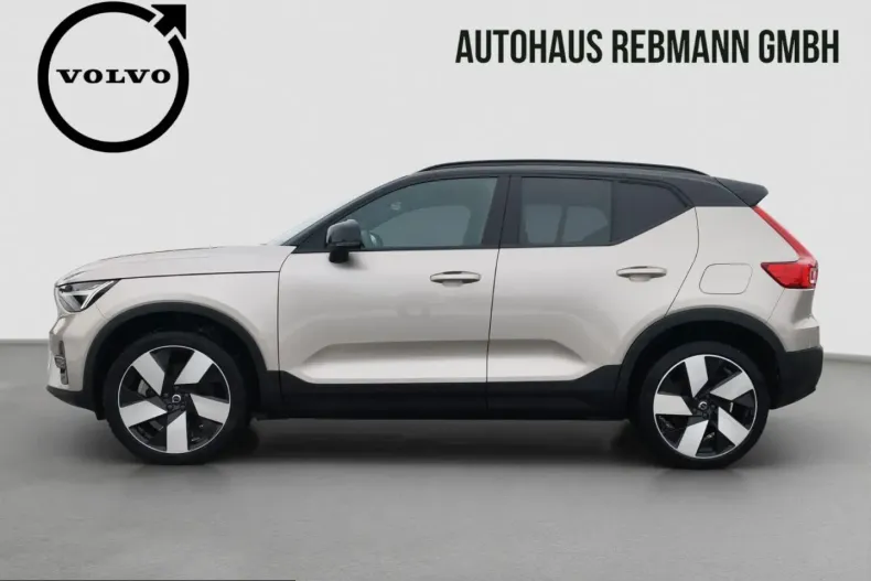 Volvo XC40 din 2023 cu 57.800 km - oferta VOL224987 - foto 3