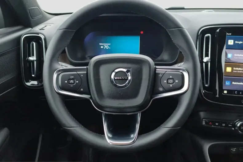 Volvo XC40 din 2023 cu 57.800 km - oferta VOL224987 - foto 11