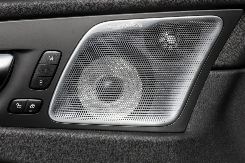 Volvo XC60 din 2025 cu 27.500 km - oferta VOL224988 - foto 14