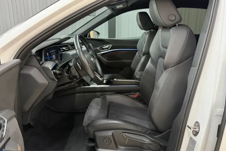 Audi e-tron din 2022 cu 34.700 km - oferta AUD224990 - foto 18