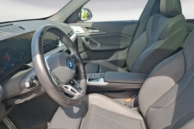 BMW iX1 (Seria X) din 2023 cu 58.230 km - oferta BMW224992 - foto 2