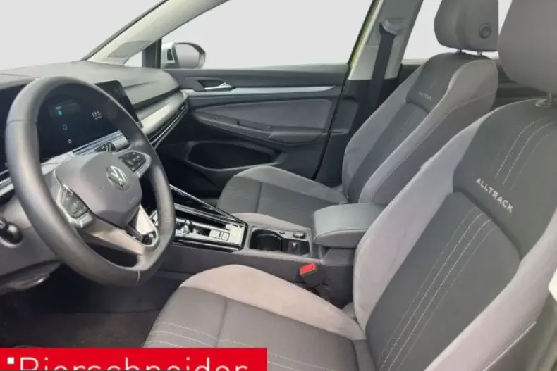 Volkswagen Golf din 2024 cu 31.555 km - oferta VOL225007 - foto 10