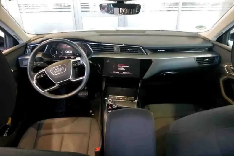 Audi e-tron din 2023 cu 17.600 km - oferta AUD225013 - foto 2