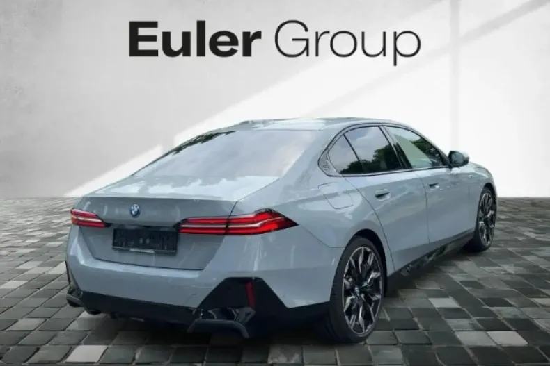 BMW 550 (Seria 5) din 2024 cu 34.718 km - oferta BMW225018 - foto 4
