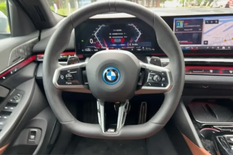 BMW 550 (Seria 5) din 2024 cu 34.718 km - oferta BMW225018 - foto 8