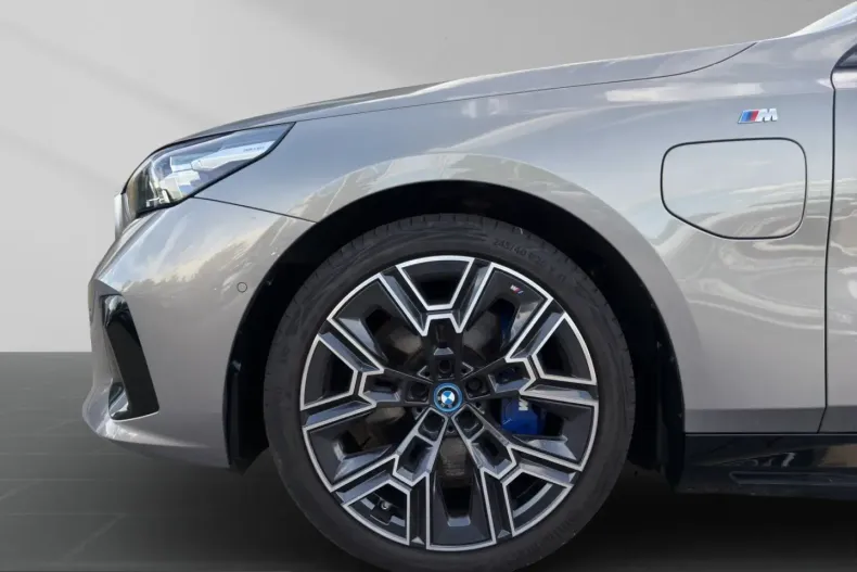 BMW 550 (Seria 5) din 2024 cu 46.200 km - oferta BMW225019 - foto 7