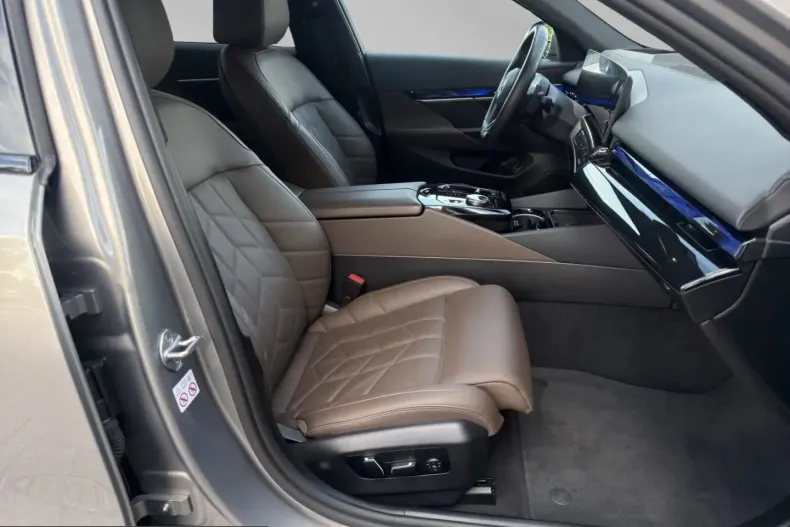BMW 550 (Seria 5) din 2024 cu 46.200 km - oferta BMW225019 - foto 15