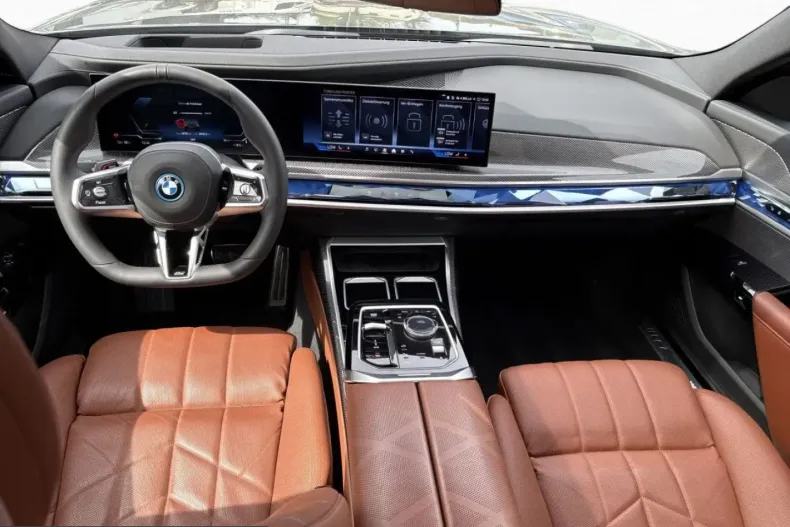 BMW i7 (Seria 7) din 2025 cu 30.700 km - oferta BMW225031 - foto 17