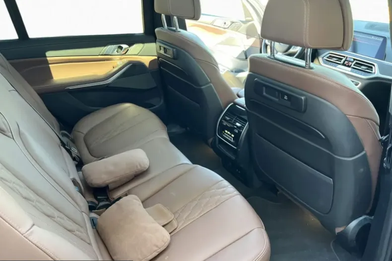 BMW X7 (Seria X) din 2022 cu 42.765 km - oferta BMW225034 - foto 7