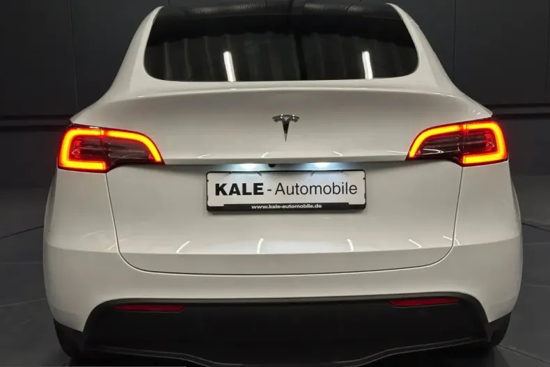 Tesla Model Y din 2023 cu 42.000 km - oferta TES225035 - foto 4