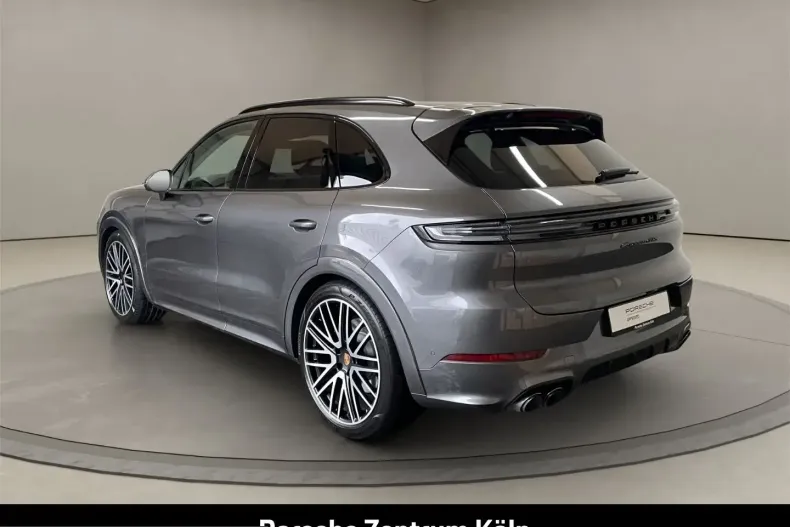 Porsche Cayenne din 2025 cu 3.210 km - oferta POR225048 - foto 3