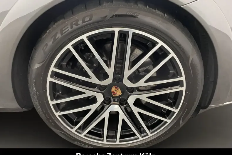 Porsche Cayenne din 2025 cu 3.210 km - oferta POR225048 - foto 9