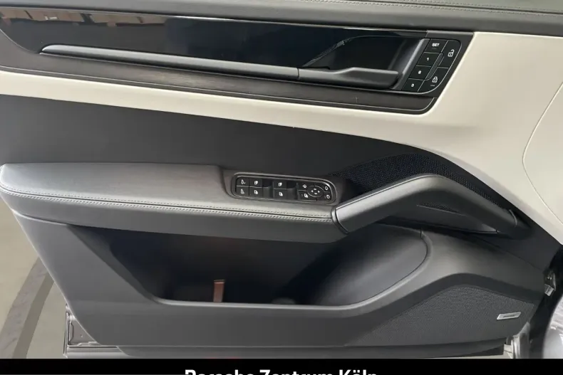 Porsche Cayenne din 2025 cu 3.210 km - oferta POR225048 - foto 19