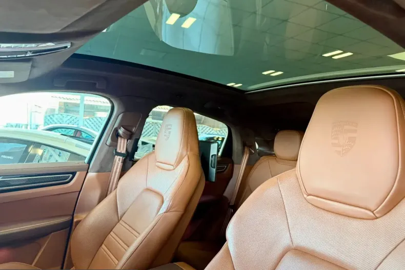 Porsche Cayenne din 2023 cu 56.368 km - oferta POR225056 - foto 11