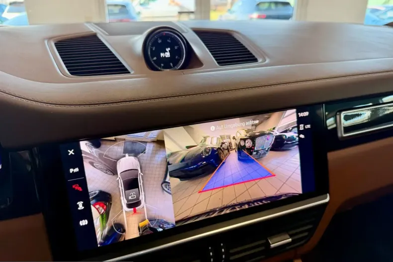 Porsche Cayenne din 2023 cu 56.368 km - oferta POR225056 - foto 25