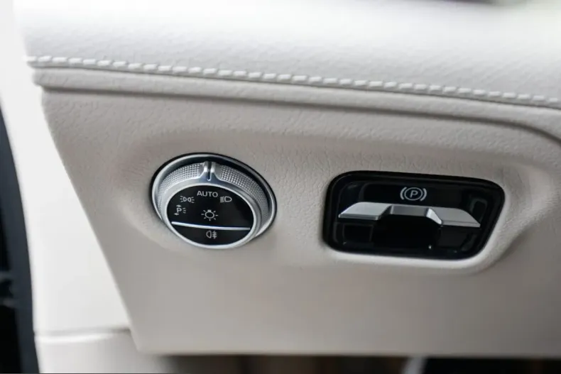 Mercedes-Benz EQS din 2024 cu 11.480 km - oferta MER225059 - foto 25