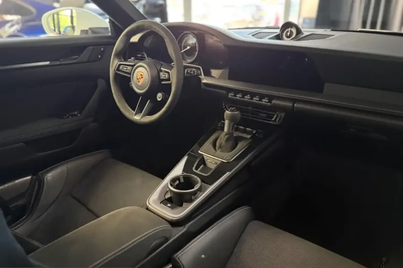 Porsche 911 din 2025 cu 5.200 km - oferta POR225063 - foto 40