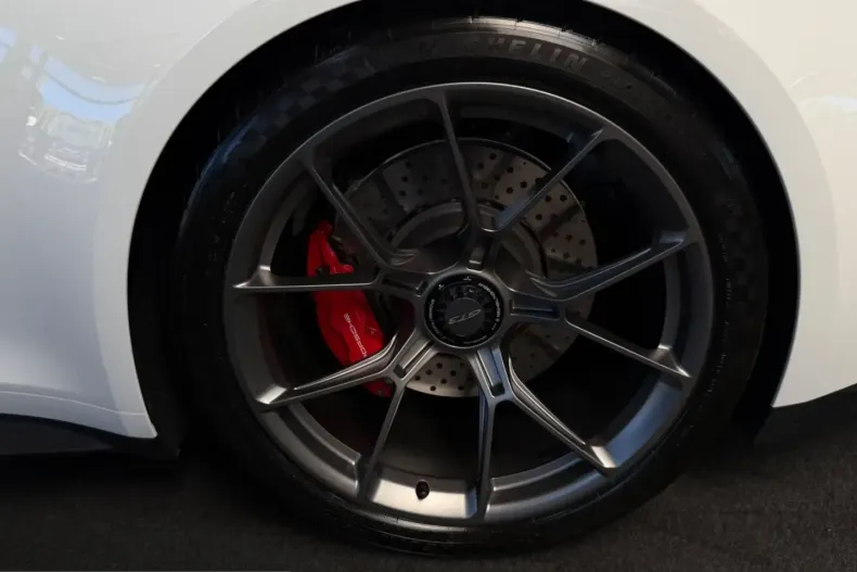 Porsche 911 din 2025 cu 5.200 km - oferta POR225063 - foto 46