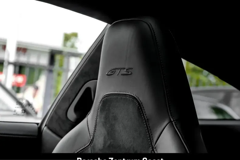 Porsche 992 din 2025 cu 2.950 km - oferta POR225064 - foto 19