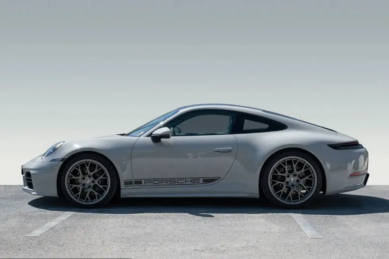 Porsche 992 din 2025 cu 29.400 km - oferta POR225067 - foto 2