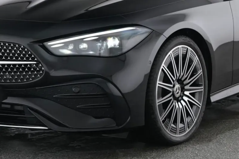 Mercedes-Benz CLE 300 (Clasa CLE) din 2025 cu 24.548 km - oferta MER225086 - foto 3